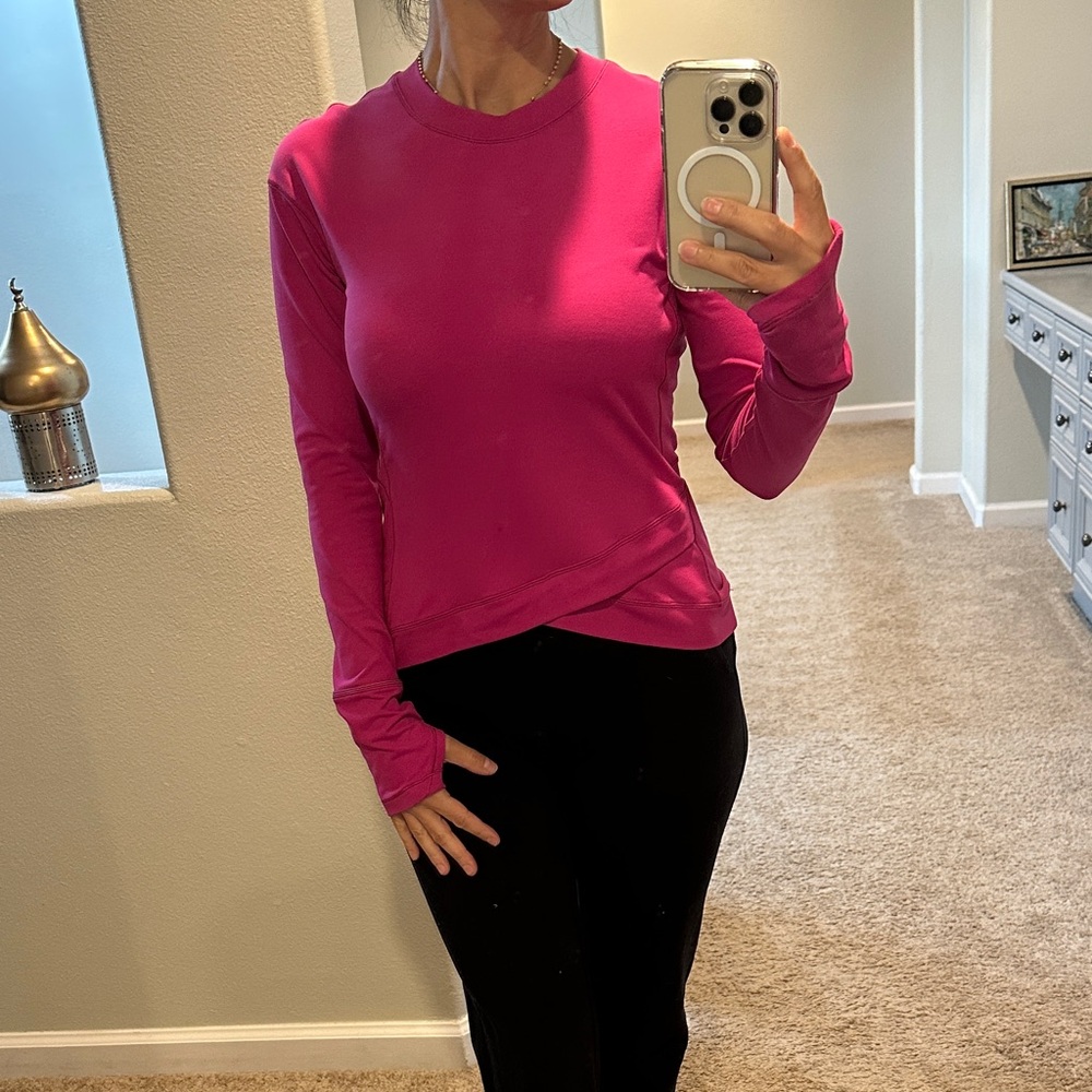 Lululemon Athletica Fuchsia Long Sleeve Top